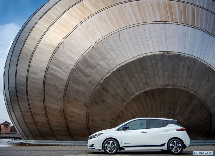 2018 Nissan Leaf UK-version - фотография 53 из 112