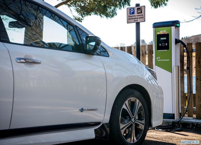 2018 Nissan Leaf UK-version - фотография 104 из 112 2018 Nissan Leaf UK-version - фотография 104 из 112