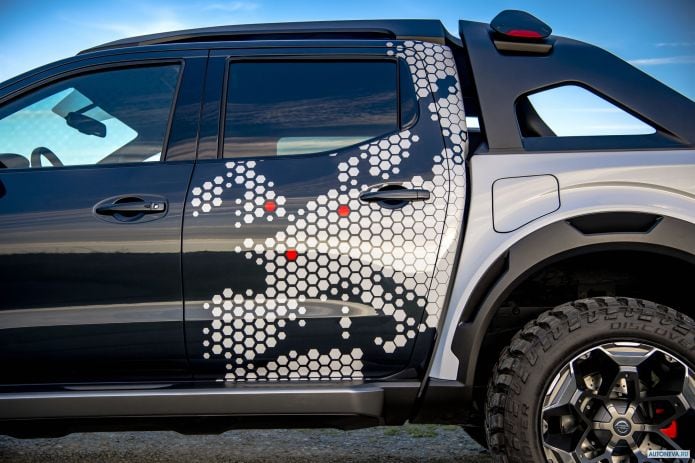 2018 Nissan Navara Dark Sky Concept - фотография 30 из 38