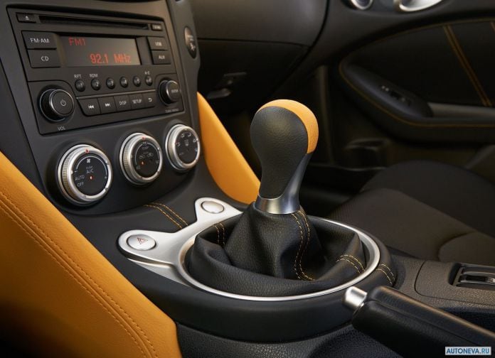 2019 Nissan 370Z Heritage Edition - фотография 32 из 57