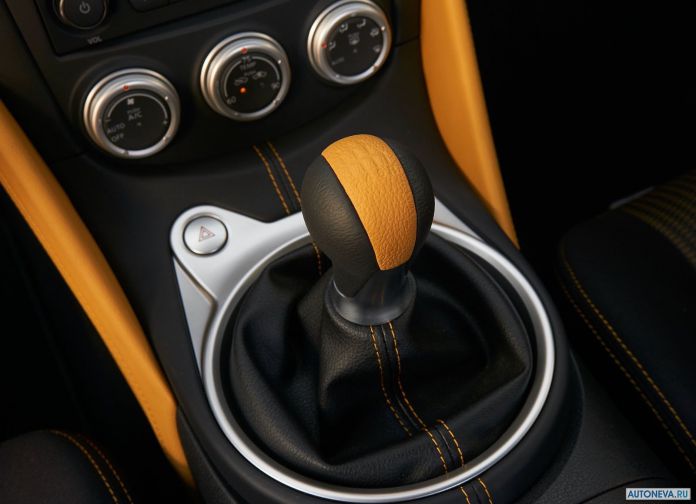 2019 Nissan 370Z Heritage Edition - фотография 33 из 57