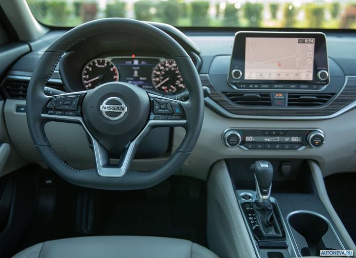 2019 Nissan Altima - фотография 26 из 73