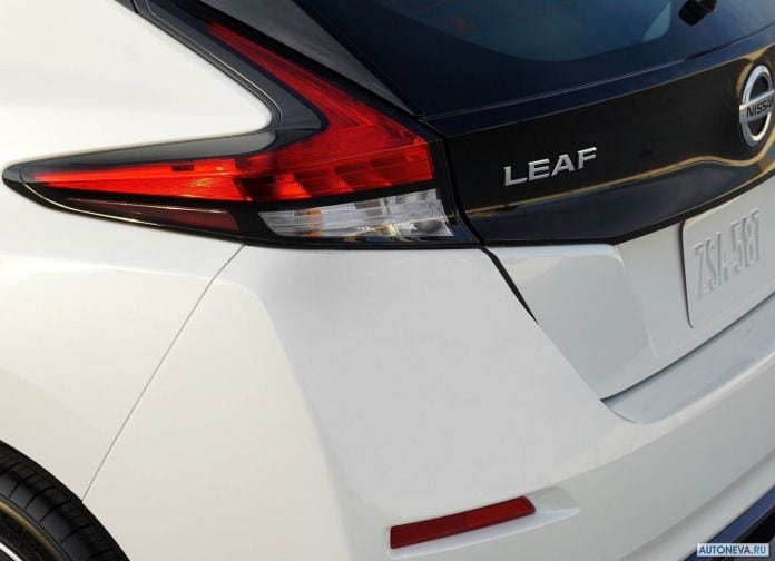2019 Nissan Leaf E+ - фотография 18 из 28