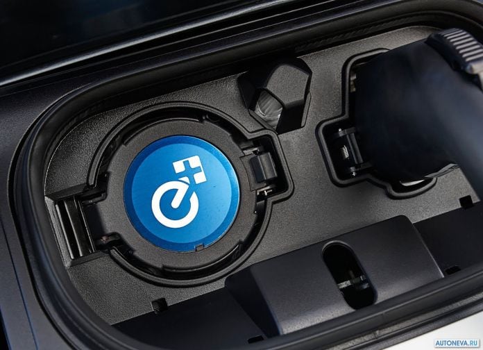 2019 Nissan Leaf E+ - фотография 21 из 28
