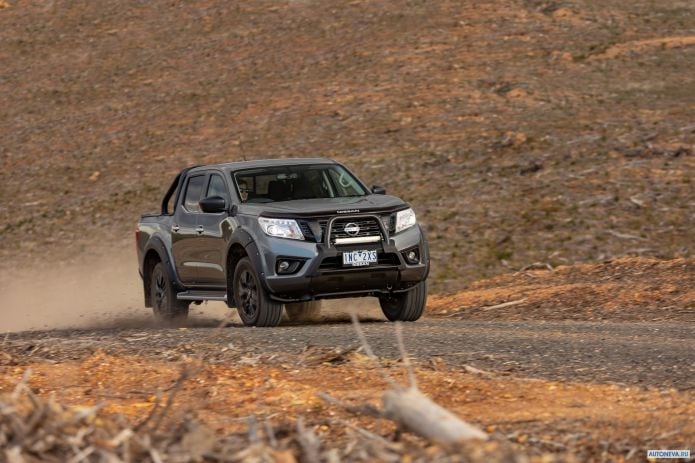 2019 Nissan Navara ST Black Edition Dual Cab - фотография 13 из 26