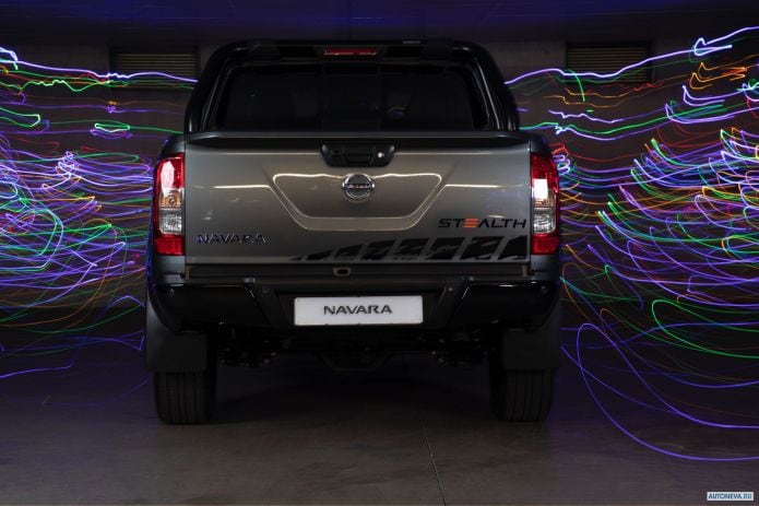 2019 Nissan Navara Stealth Double Cab - фотография 17 из 32 2019 Nissan Navara Stealth Double Cab - фотография 17 из 32