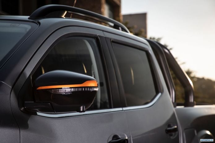 2019 Nissan Navara Stealth Double Cab - фотография 27 из 32 2019 Nissan Navara Stealth Double Cab - фотография 27 из 32
