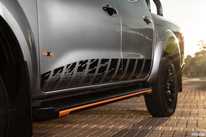 2019 Nissan Navara Stealth Double Cab - фотография 28 из 32 2019 Nissan Navara Stealth Double Cab - фотография 28 из 32