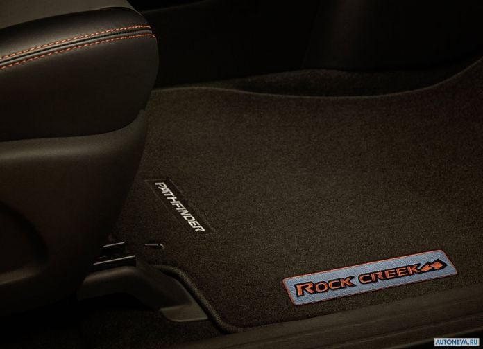 2019 Nissan Pathfinder Rock Creek Edition - фотография 13 из 18