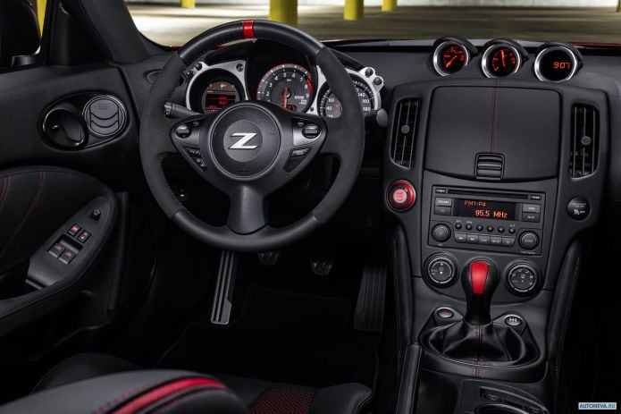 2020 Nissan 370Z 50th Anniversary Edition - фотография 9 из 23