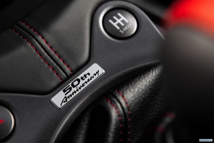 2020 Nissan 370Z 50th Anniversary Edition - фотография 13 из 23