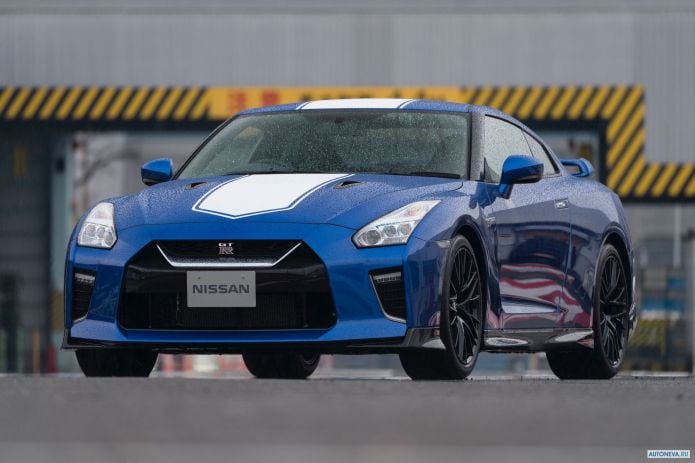 2020 Nissan GT-R 50th Anniversary - фотография 1 из 20 2020 Nissan GT-R 50th Anniversary - фотография 1 из 20