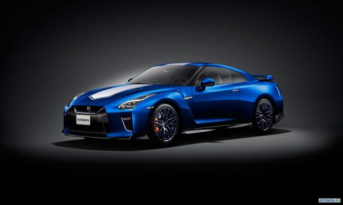2020 Nissan GT-R 50th Anniversary - фотография 2 из 20 2020 Nissan GT-R 50th Anniversary - фотография 2 из 20
