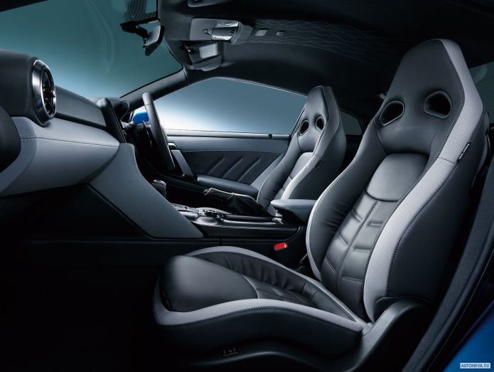2020 Nissan GT-R 50th Anniversary - фотография 6 из 20 2020 Nissan GT-R 50th Anniversary - фотография 6 из 20