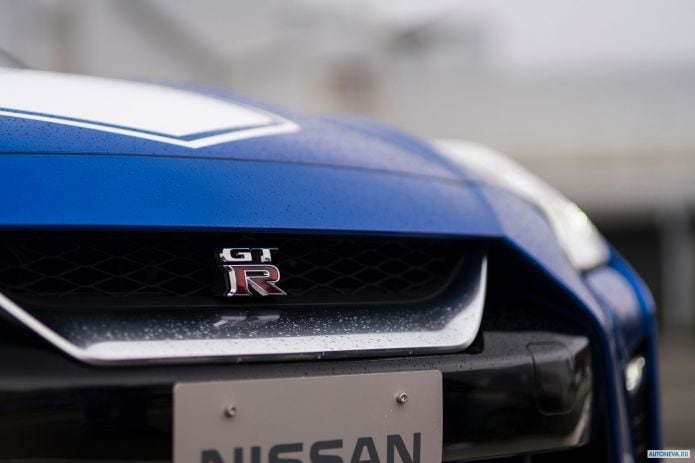2020 Nissan GT-R 50th Anniversary - фотография 15 из 20