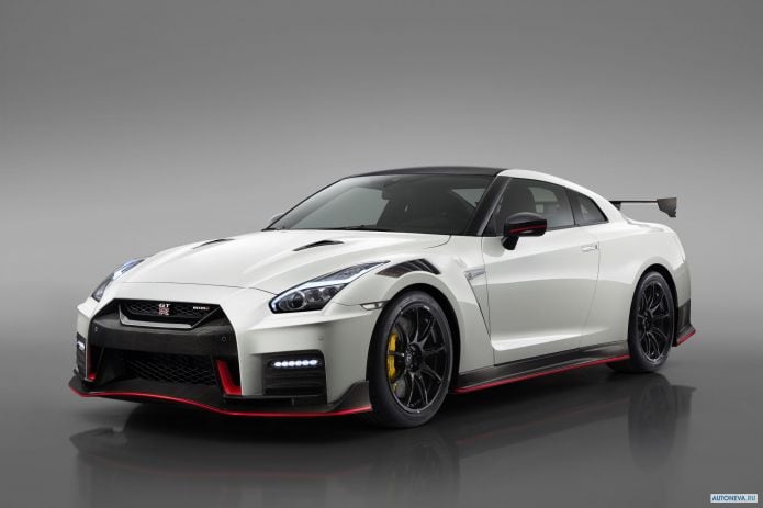 2020 Nissan GT-R Nismo - фотография 3 из 30