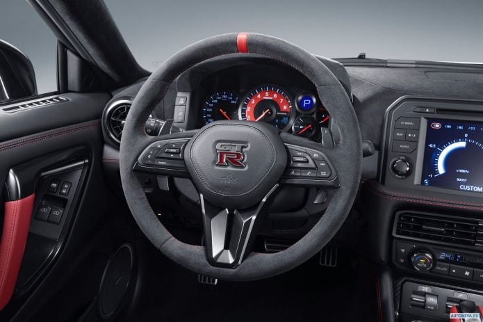 2020 Nissan GT-R Nismo - фотография 16 из 30 2020 Nissan GT-R Nismo - фотография 16 из 30