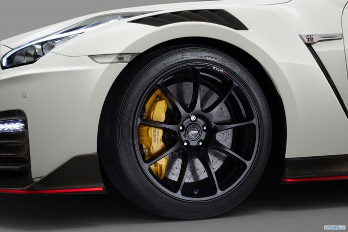 2020 Nissan GT-R Nismo - фотография 26 из 30 2020 Nissan GT-R Nismo - фотография 26 из 30