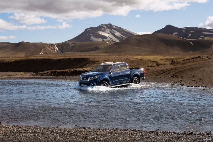2020 Nissan Navara - фотография 2 из 23 2020 Nissan Navara - фотография 2 из 23
