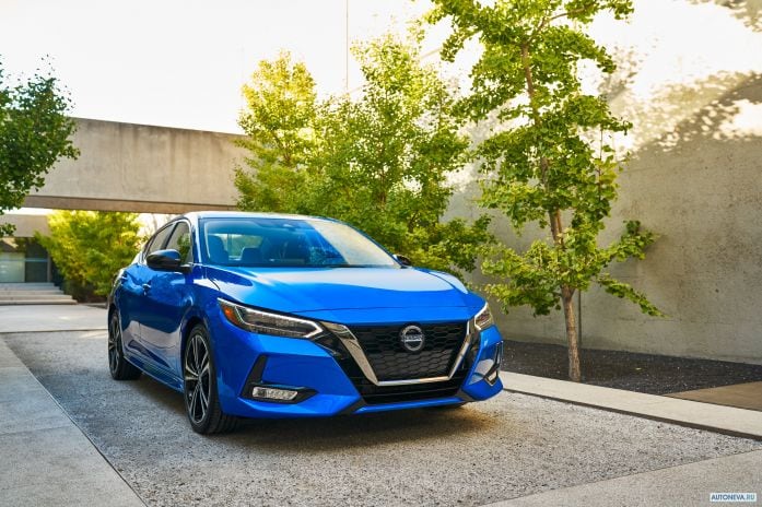 2020 Nissan Sentra - фотография 3 из 40