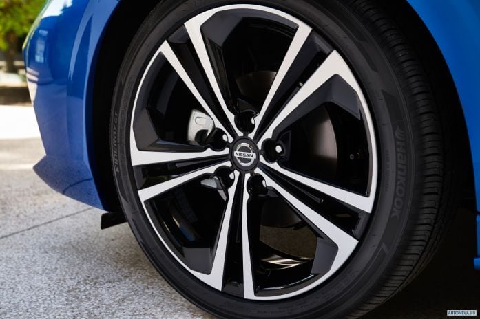 2020 Nissan Sentra - фотография 33 из 40 2020 Nissan Sentra - фотография 33 из 40
