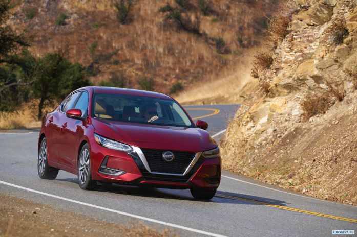 2020 Nissan Sentra SL - фотография 2 из 13 2020 Nissan Sentra SL - фотография 2 из 13