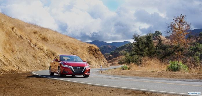 2020 Nissan Sentra SL - фотография 4 из 13