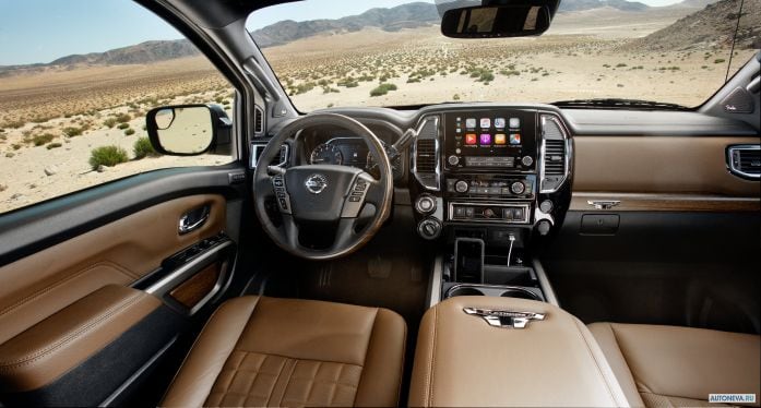 2020 Nissan Titan Platinum Reverse Crew Cab - фотография 11 из 35