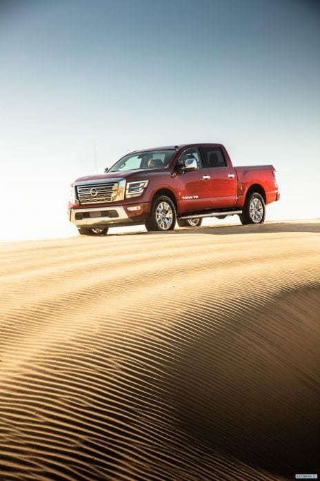 2020 Nissan Titan SL Crew Cab - фотография 4 из 26 2020 Nissan Titan SL Crew Cab - фотография 4 из 26