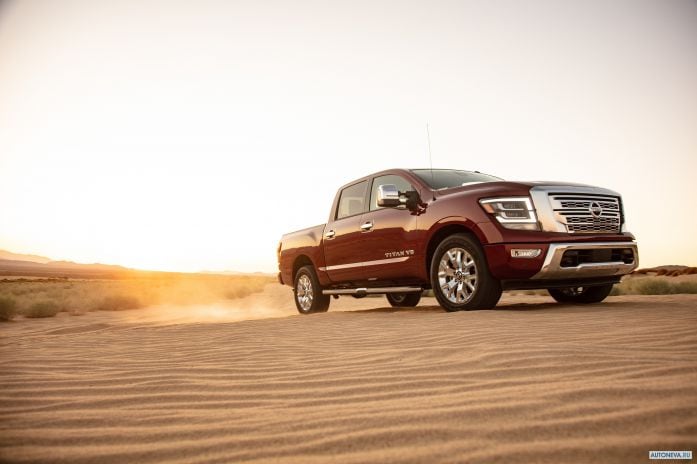 2020 Nissan Titan SL Crew Cab - фотография 5 из 26