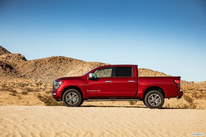 2020 Nissan Titan SL Crew Cab - фотография 8 из 26