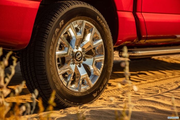 2020 Nissan Titan SL Crew Cab - фотография 20 из 26 2020 Nissan Titan SL Crew Cab - фотография 20 из 26