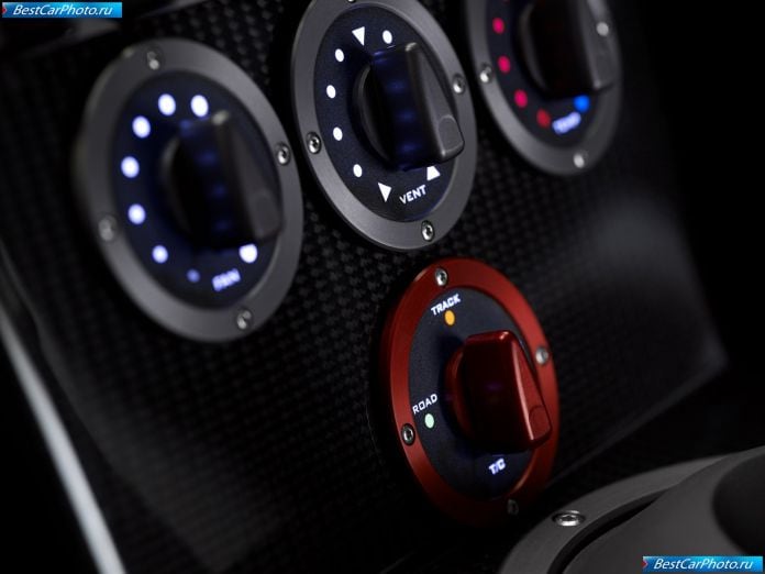2010 Noble M600 - фотография 30 из 35 2010 Noble M600 - фотография 30 из 35