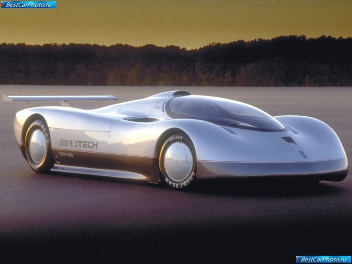 1988 Oldsmobile Aerotech Concept - фотография 1 из 1 1988 Oldsmobile Aerotech Concept - фотография 1 из 1
