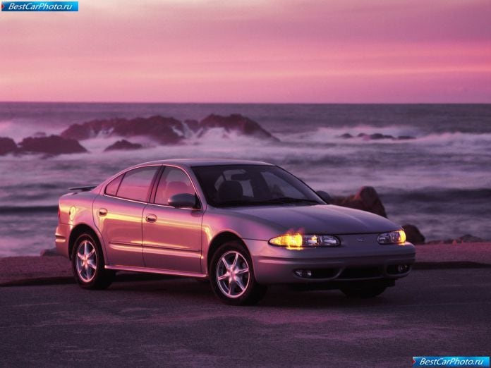 2001 Oldsmobile Alero - фотография 1 из 4 2001 Oldsmobile Alero - фотография 1 из 4
