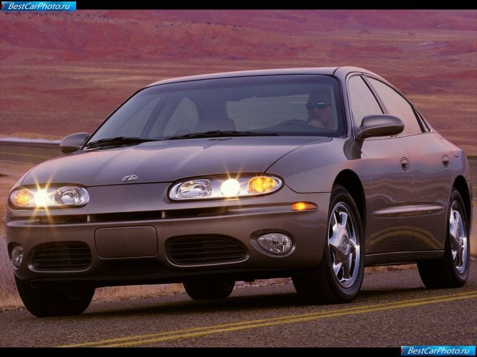 2001 Oldsmobile Aurora - фотография 6 из 16