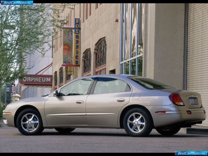 2001 Oldsmobile Aurora - фотография 11 из 16