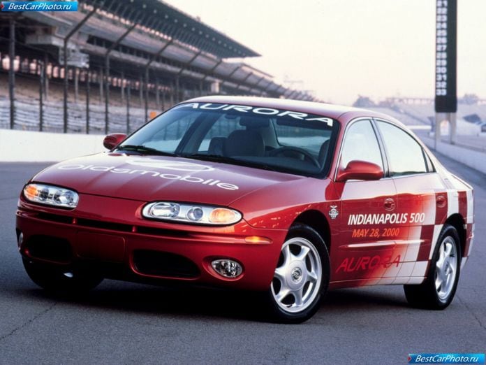 2001 Oldsmobile Aurora Indy Pace Car - фотография 1 из 3