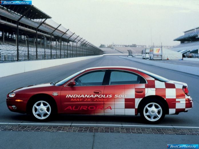 2001 Oldsmobile Aurora Indy Pace Car - фотография 3 из 3
