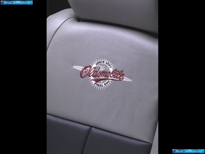 2002 Oldsmobile Intrigue - фотография 8 из 8