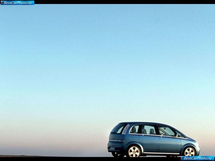 2002 Opel Concept M - фотография 4 из 32