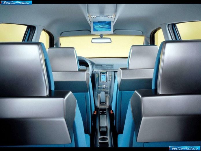 2002 Opel Concept M - фотография 22 из 32