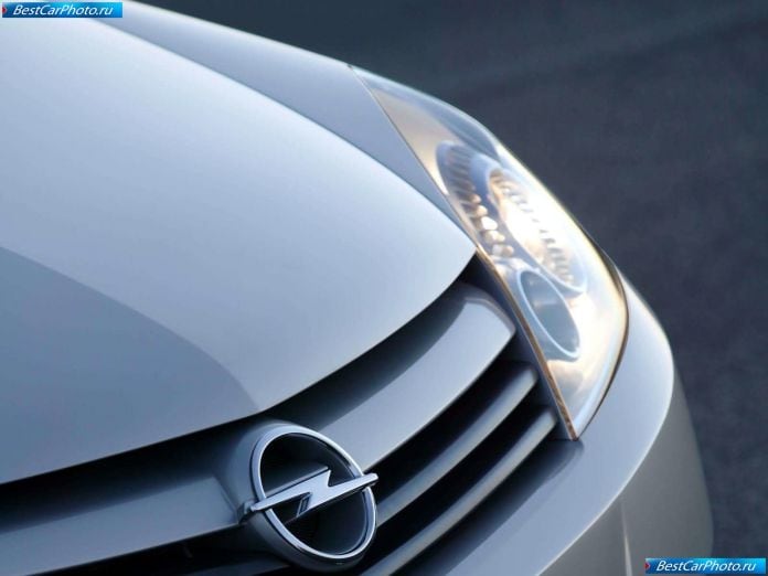 2003 Opel Gtc Geneva Concept - фотография 26 из 33
