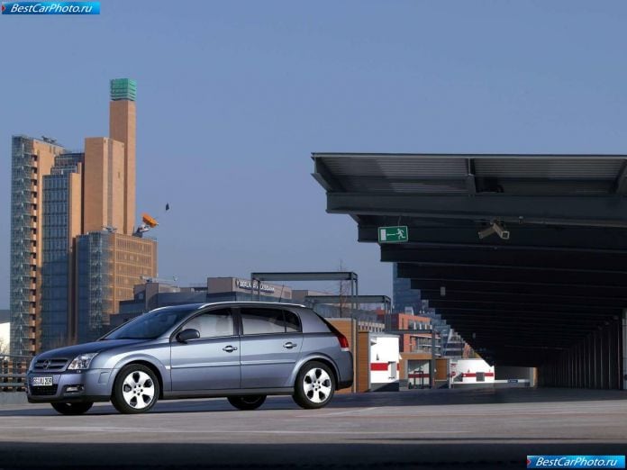 2003 Opel Signum V6 Cdti - фотография 2 из 48