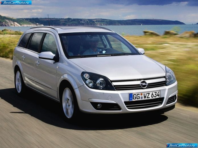 2004 Opel Astra Station Wagon - фотография 2 из 97