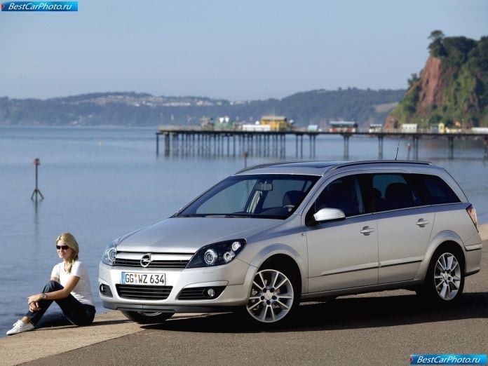2004 Opel Astra Station Wagon - фотография 22 из 97