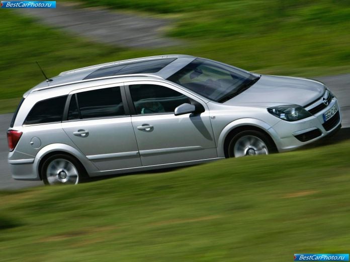 2004 Opel Astra Station Wagon - фотография 26 из 97