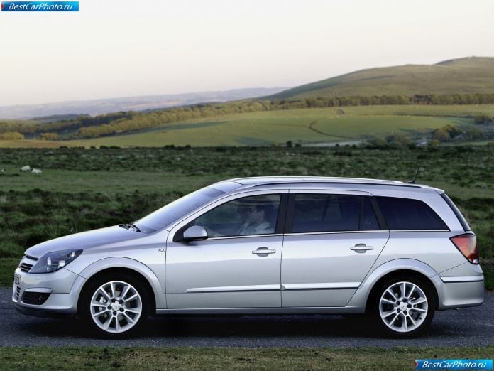 2004 Opel Astra Station Wagon - фотография 29 из 97