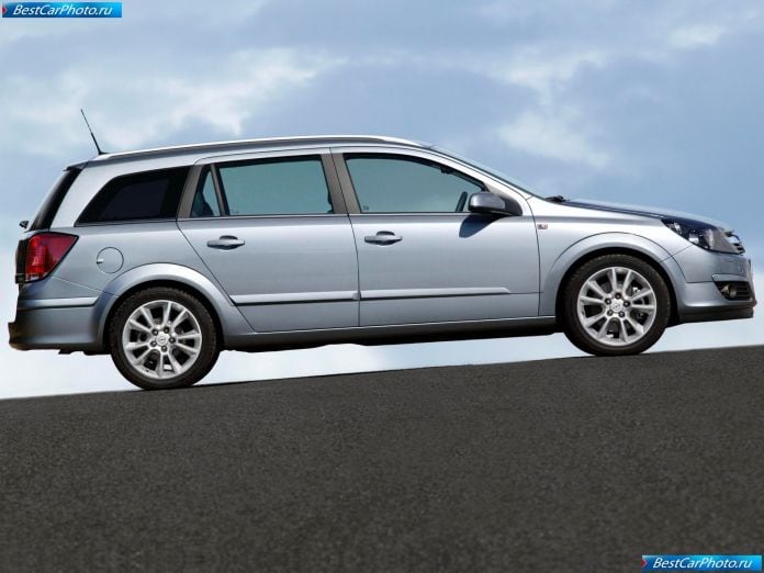 2004 Opel Astra Station Wagon - фотография 30 из 97