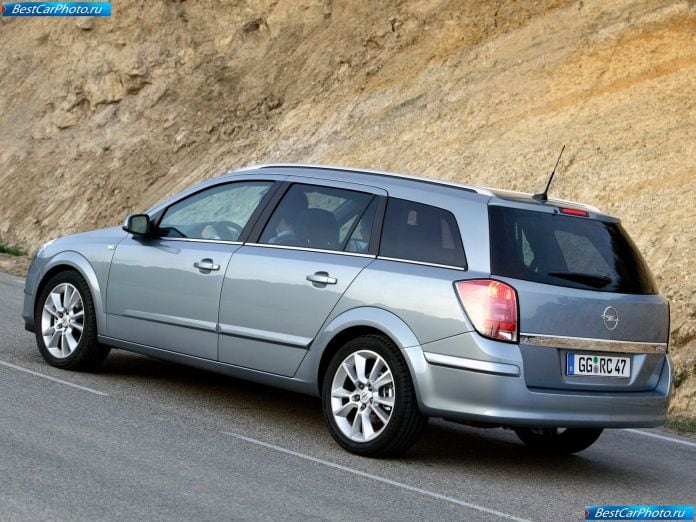 2004 Opel Astra Station Wagon - фотография 44 из 97